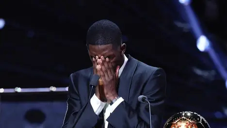 穆里尼奥回归本菲卡：5000万欧元豪赌能否助球队重振雄风